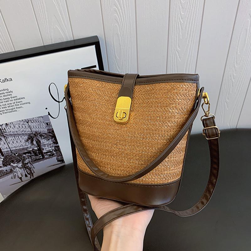 

Модна портативна плетена сумка для жінок, нова високоякісна плетена сумка через плече, повсякденна сумка-відро темно-коричневого кольору