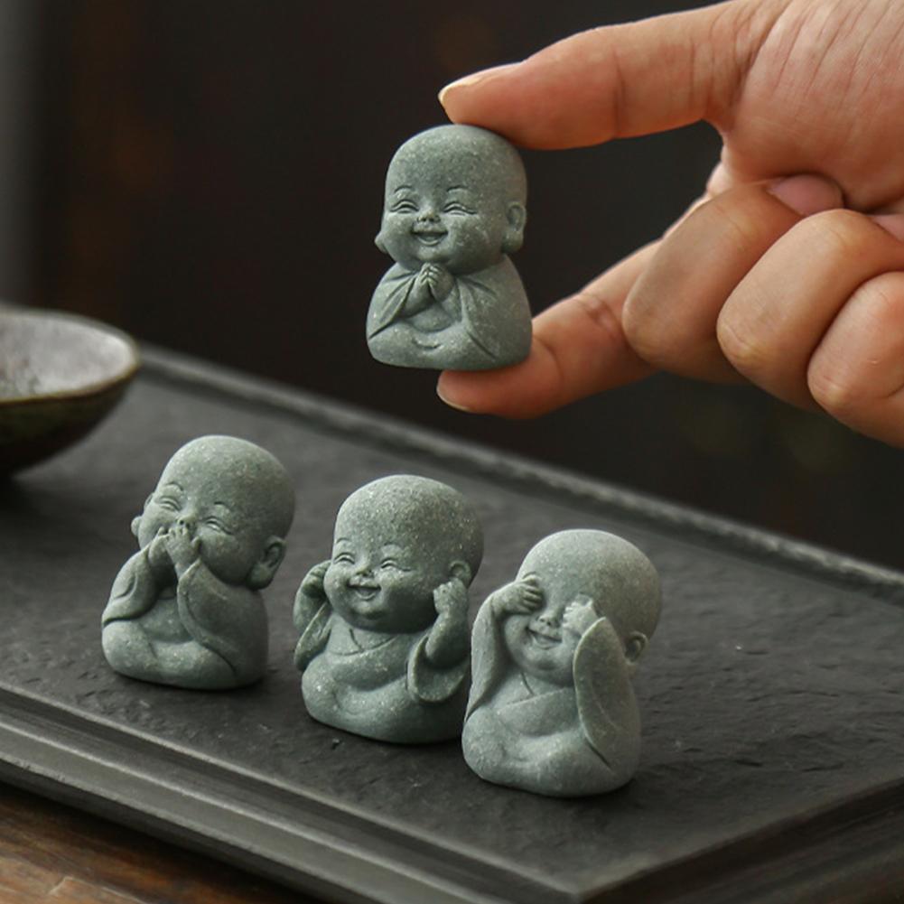 4 Stück Buddha Statue Reizende Mönch Skulptur Niedliche Buddha Mönch Statue für Heim Büro Auto Aquarium Dekor