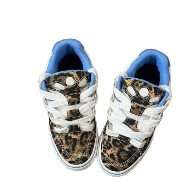 Original retro leopard print bread shoes women's tide autumn and winter new versatile sports and leisure board shoes