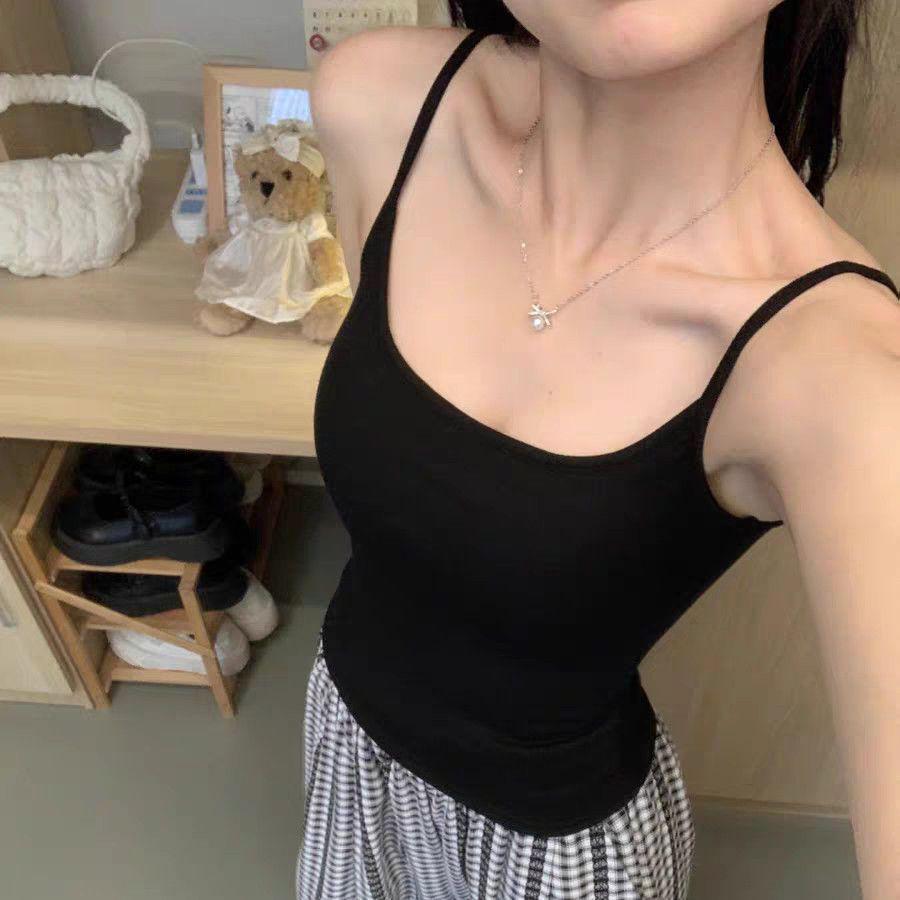 

Stunning Grey Sleeveless Camisole with Chest Pads, Slim-Fit, Beautiful Back – Perfect for Summer as Outerwear or Base Layer XL [Includes Same Style Pad]