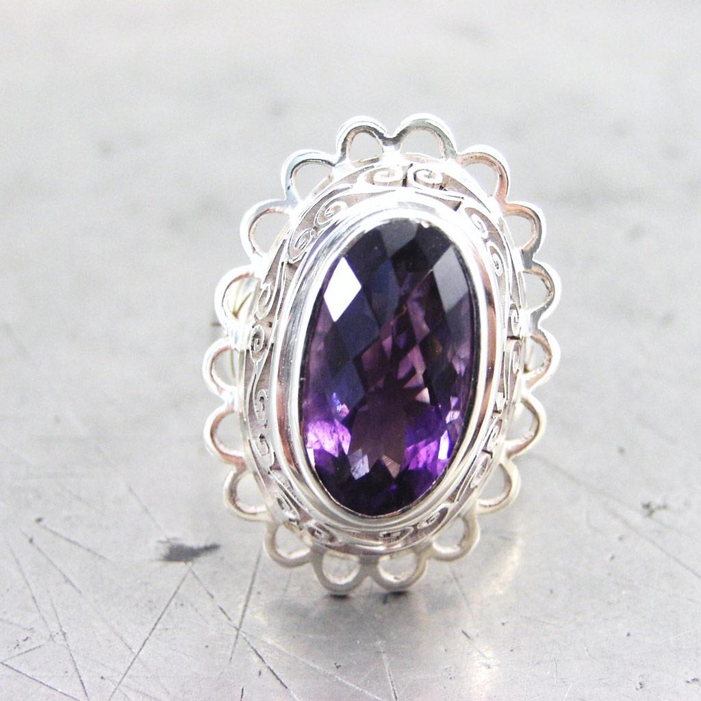 Amethyst 'Heaven' Silver Ring
