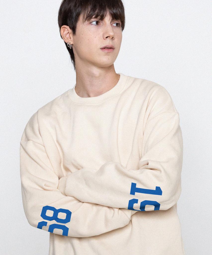GRAVER [Unisex] Elbow 1968 Logo Sweatshirt_Cream