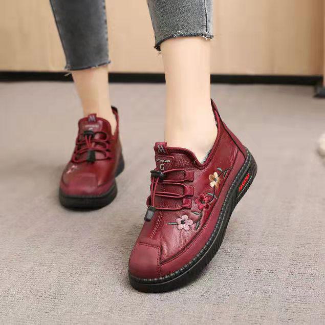 Damen Winterschuhe aus besticktem Peking-Stoff mit dicker Samtsohle