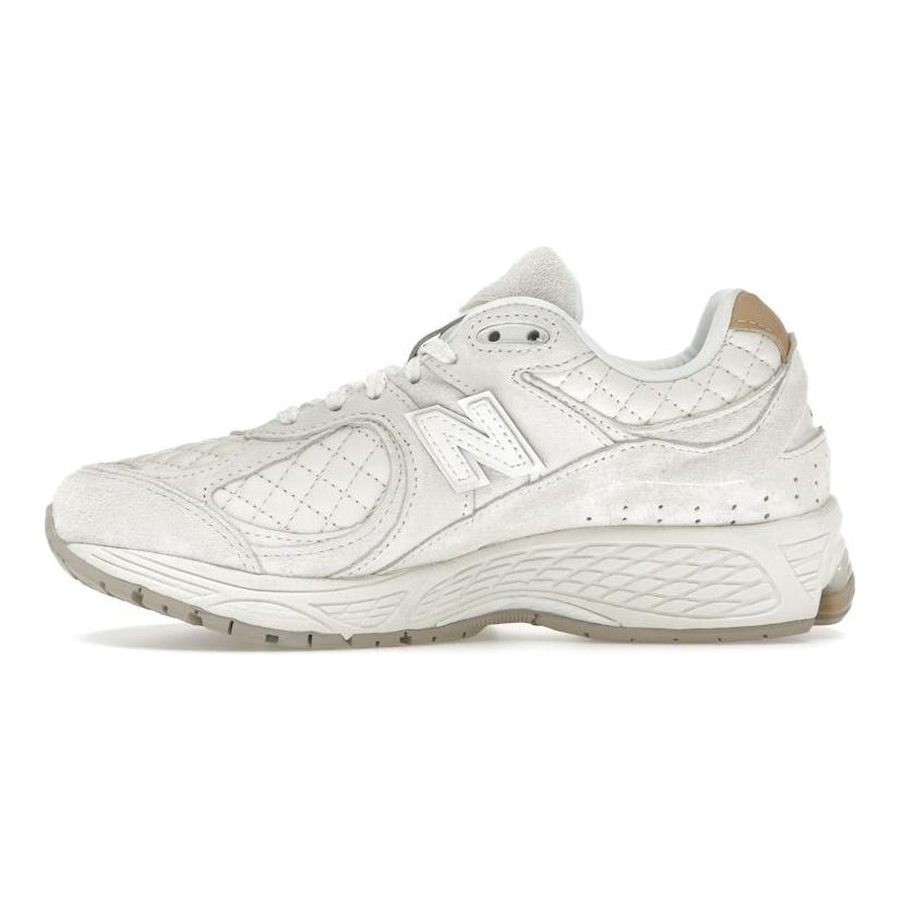 New Balance 2002R Quilted Pack - White Men Sneakers Sea-Salt Tan M2002RPD