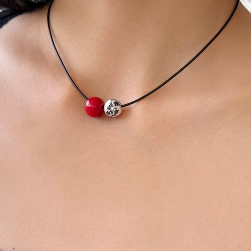 

FANTASTIC PLANET flower ball string necklace flower ball string necklace