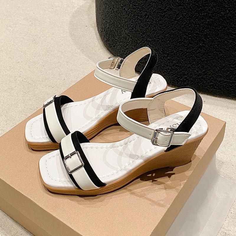 Plateau-Keilsandalen Damen Sommer Neu Ein-Wort-Schnalle mit offenem Zeh High Heel mit Rock Mode Römische Schuhe