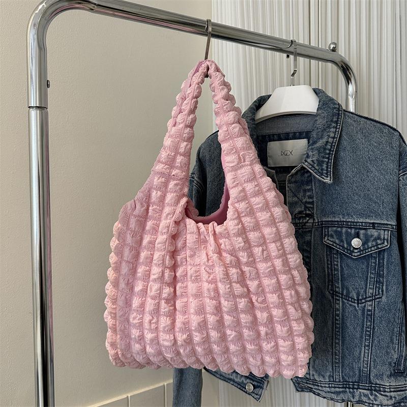 

Bubble bag women s bag is a popular bag today, the new shoulder bag is sweet and large-capacity bag. розовый