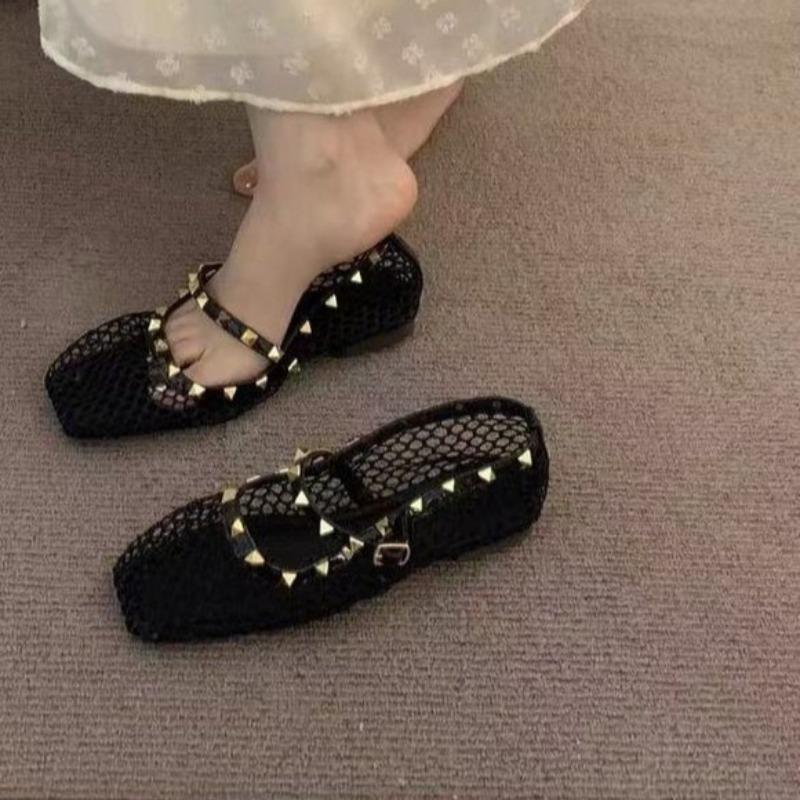 

Fashion Cutout Naked Apricot Temperament Sandals Women s Summer New Rivet Fairy Square Toe Flat Mary Jane Sandals 40 чёрный