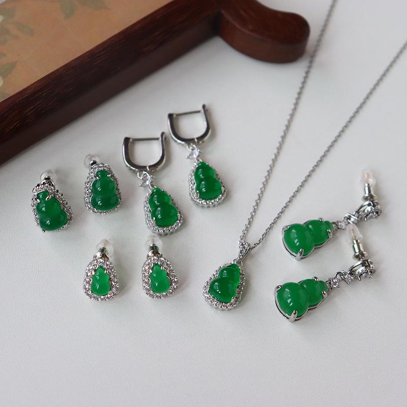 

Elegant Zircon Agate Gourd Earrings: Chic, Retro, and Versatile Ear Jewelry