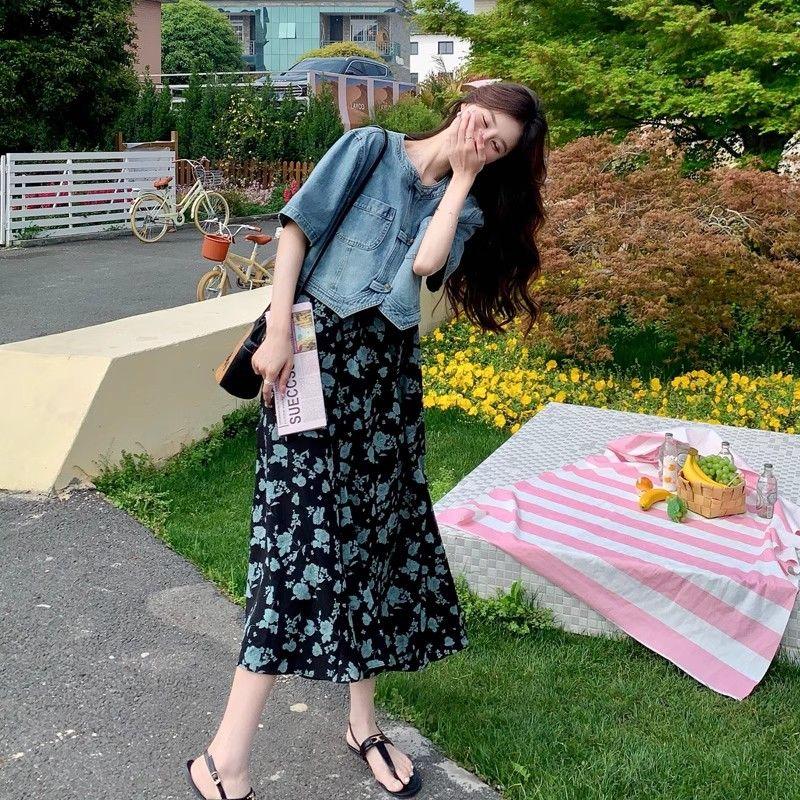 

Летняя одежда Комплект корейское цветочное платье на бретелях Джинсовые топы Популярный красивый костюм Юбка В этом году Blue Denim Outwear XL