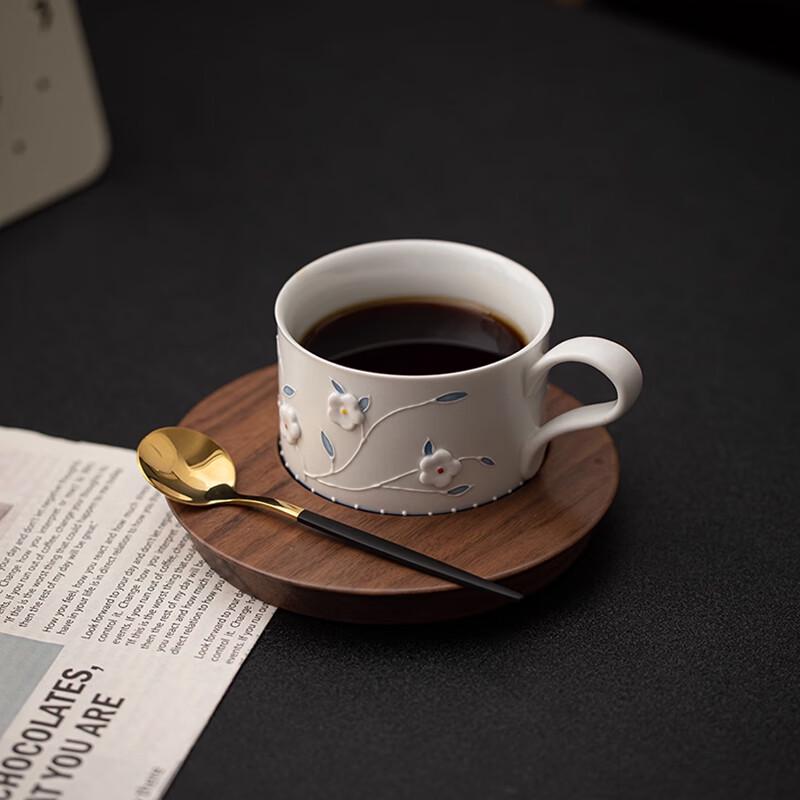 

Clay-Pinched Flower Ceramic Coffee Cup & Saucer Set