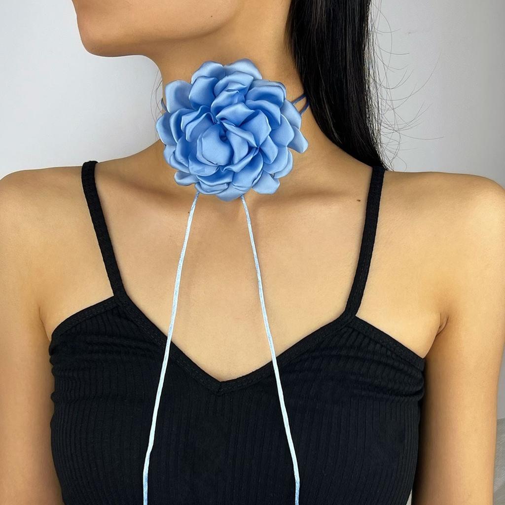 Stylish Rose Blossom Necklace Simulation Flower Neckchain Women Girls Collarbone Chain Eye Catching Choker Accessory