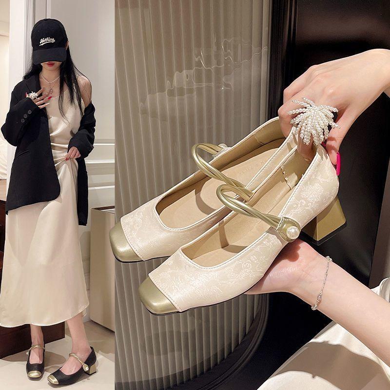 Summer wear with skirt fashion Mary Jane high heels retro thick heel light mouth single shoes
