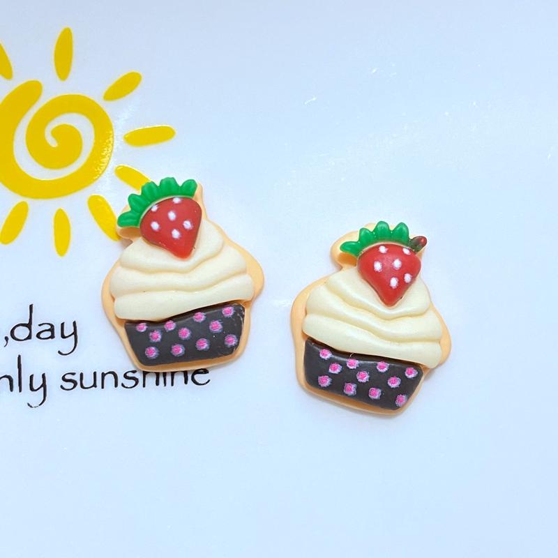10Pcs New Resin Lovely Cartoon Ice Cream / Cake Flat Back Cabochon Scrapbook DIY Embellishments Accessories