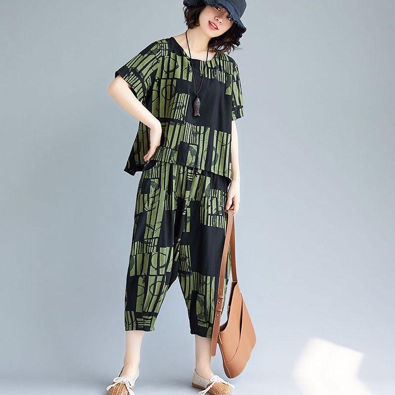 Completo casual da donna con scollo rotondo, manica corta, elastico in vita, tasche, T-shirt con stampa a righe, pantaloni cropped a gamba larga