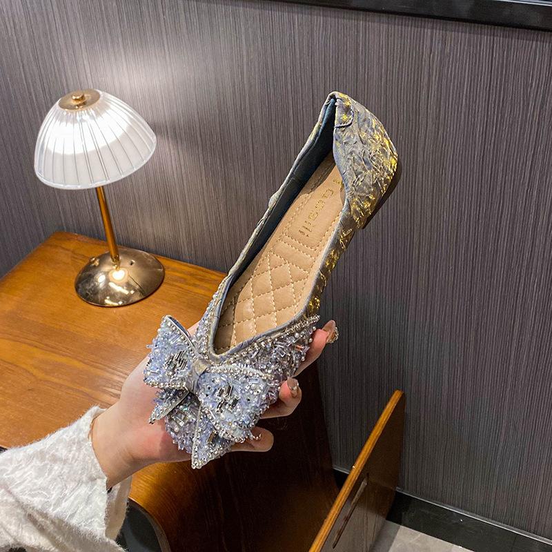 Grandma Shoes Women's Autumn 2025 Flat Bottom Ladyshoes Rhinestone Bow Large Size Women's Shoes 41-43 Square Head Beanie Shoes Flat Heel