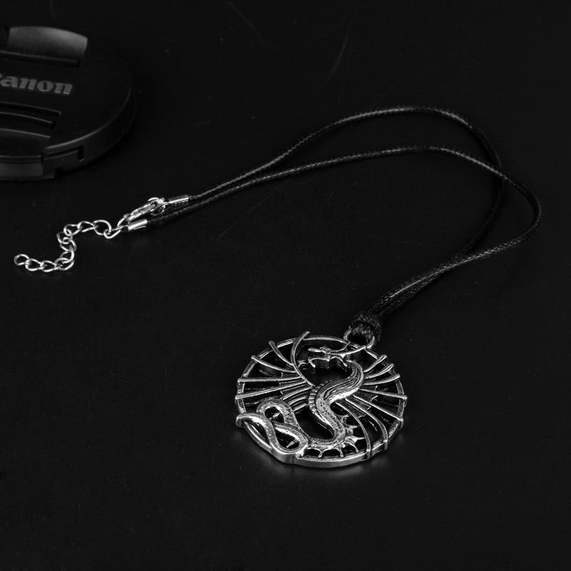 Alloy Flying Dragon Pendant Necklace: Retro European & American Jewelry