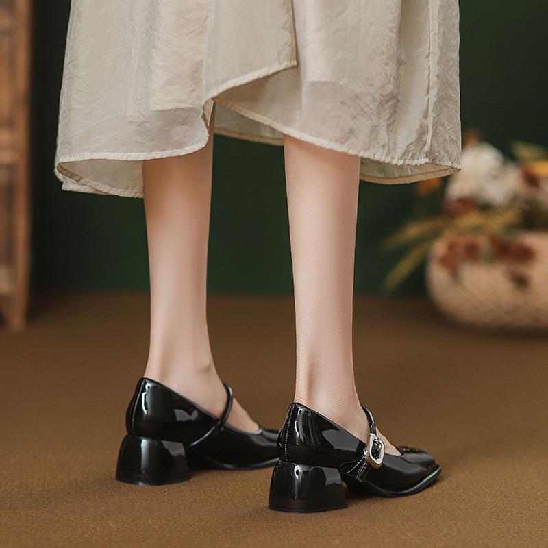 Mary Jane shoes women's French 2025 new square head thick heel black beautiful spring and autumn high-end sweet single shoes