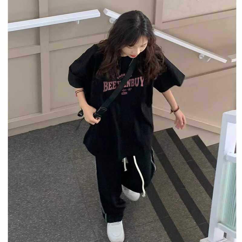 Unisex Pure Cotton Loose Fit Retro T-Shirt for Men, Women, and Plus-Size Chubby Individuals - Trendy Half Sleeve Couple Outfit.