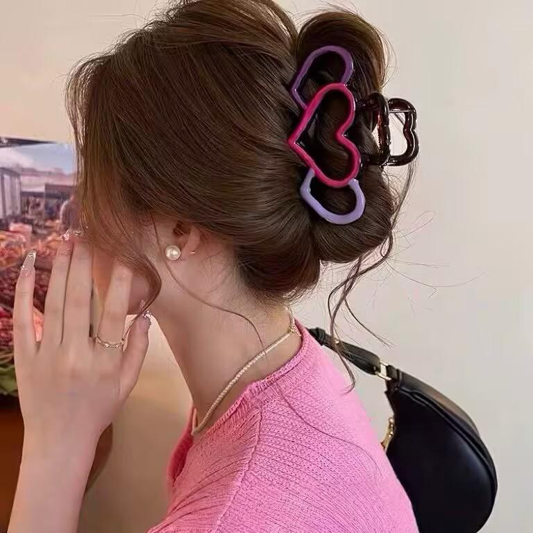 

2025 Summer Heart Hollow Contrast Claw Clip: Women s Sophisticated Updo Shark Clip