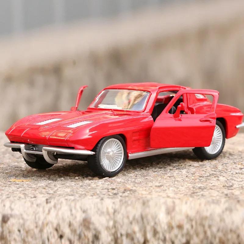 

1/36 Corvette Stingray 1963 Игрушечная модель автомобиля для детей RMZ CiTY Литая миниатюра Коллекция с откидным механизмом Подарочный подарок для мальчика красный