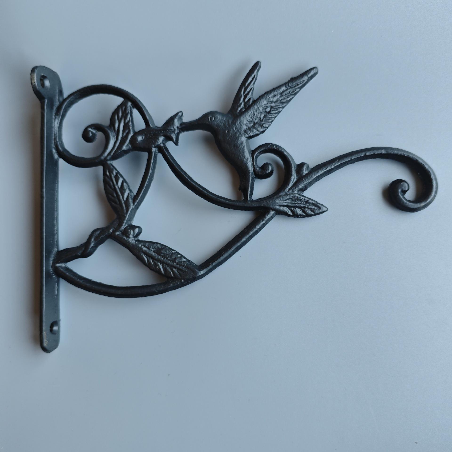 European Style Cast Iron Bird Hook: Black & White Wall Pendant