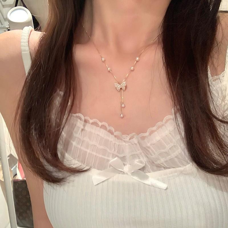 Double Layered Camellia Necklace for Women's Light Luxury Fashion Design Necklace Neck Chain Tassel Collarbone Chain Jewelry Gift