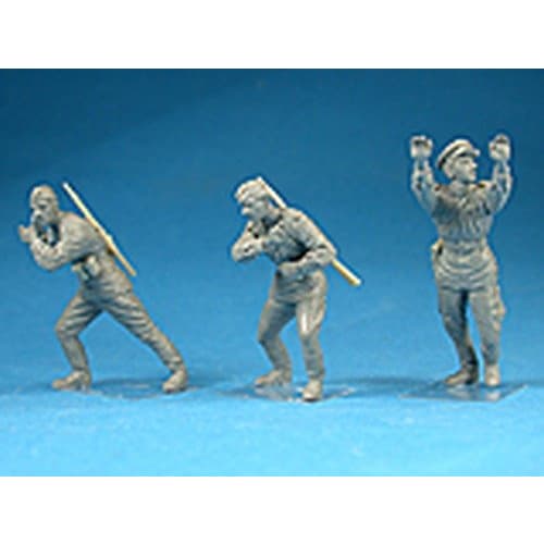 Miniart 1/35 GAZ-MM Mod. 1943 1.5-ton Truck Plastic Model