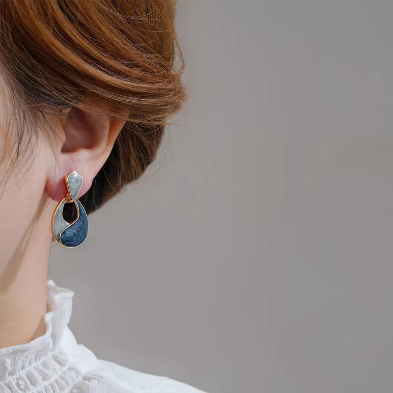 Vintage Enamel Oil Earrings for Women Geometric Water-Drop Hollow Dangle Earring Jewelry Party Gifts