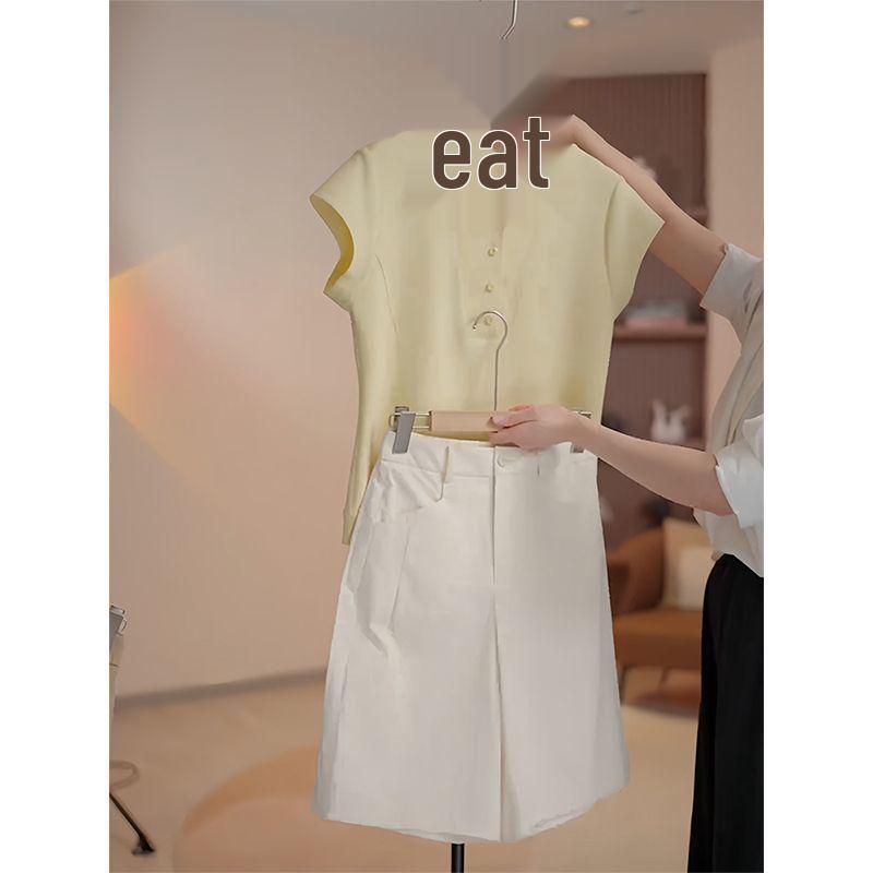 2026 Women's Chic Polo Collar Set: Stylish Solid Color Short Sleeve T-shirt for Summer Commutes