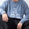 APOSTROPHE COMMA Aco Logo Sweatshirt (Light Blue/White)