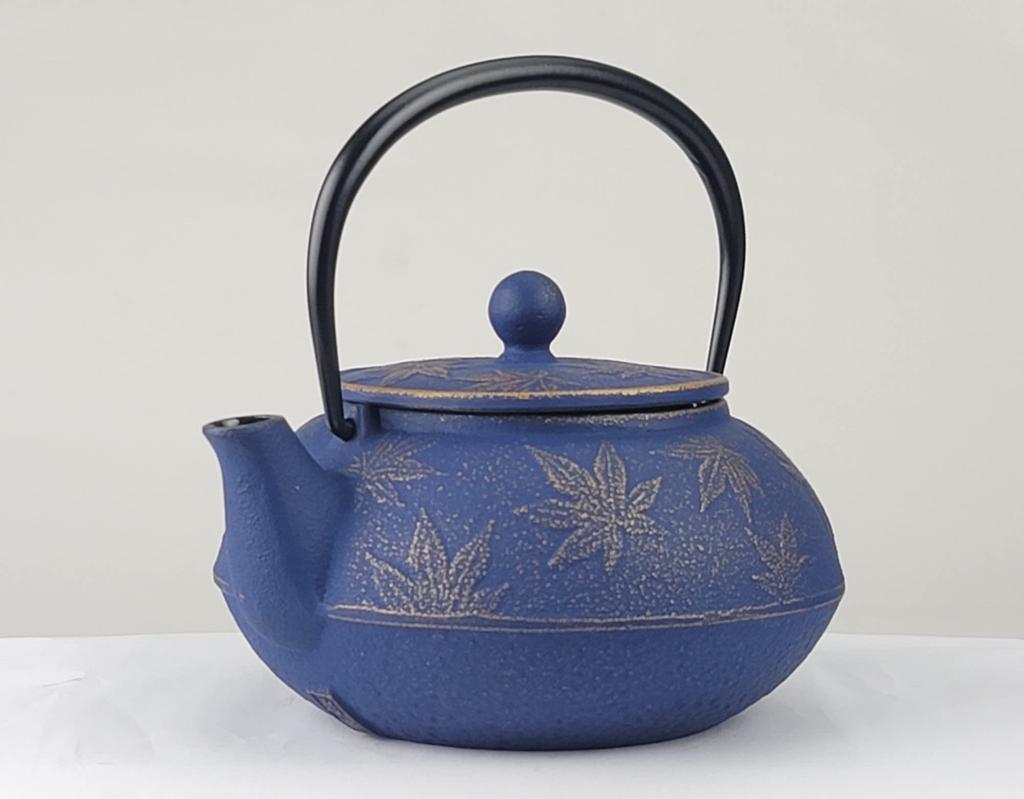 Teapot Iwachu Cast Iron Maple Pattern 0.65L Gold Color EBU