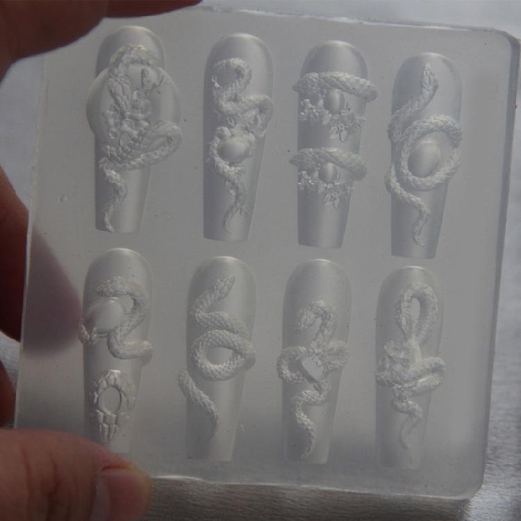 Multipurpose Silicone Mould for Snake Nail Art Easy to Use and Remove Suitable Portable for All Nail Shapes and Lengths