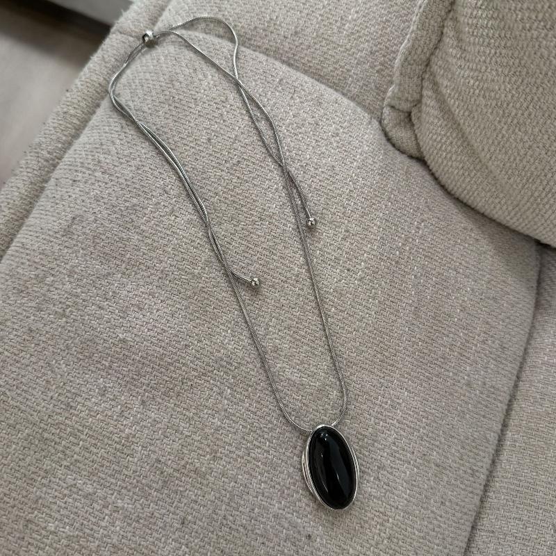 Fashion Jewelry Vintage Temperament Oval Pendant Necklace For Women Party Gifts Simply Design Accessories