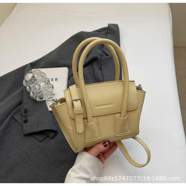 

Lychee pattern simple handbag women s 2025 new fashion temperament shoulder bag large capacity versatile messenger bag жёлтый