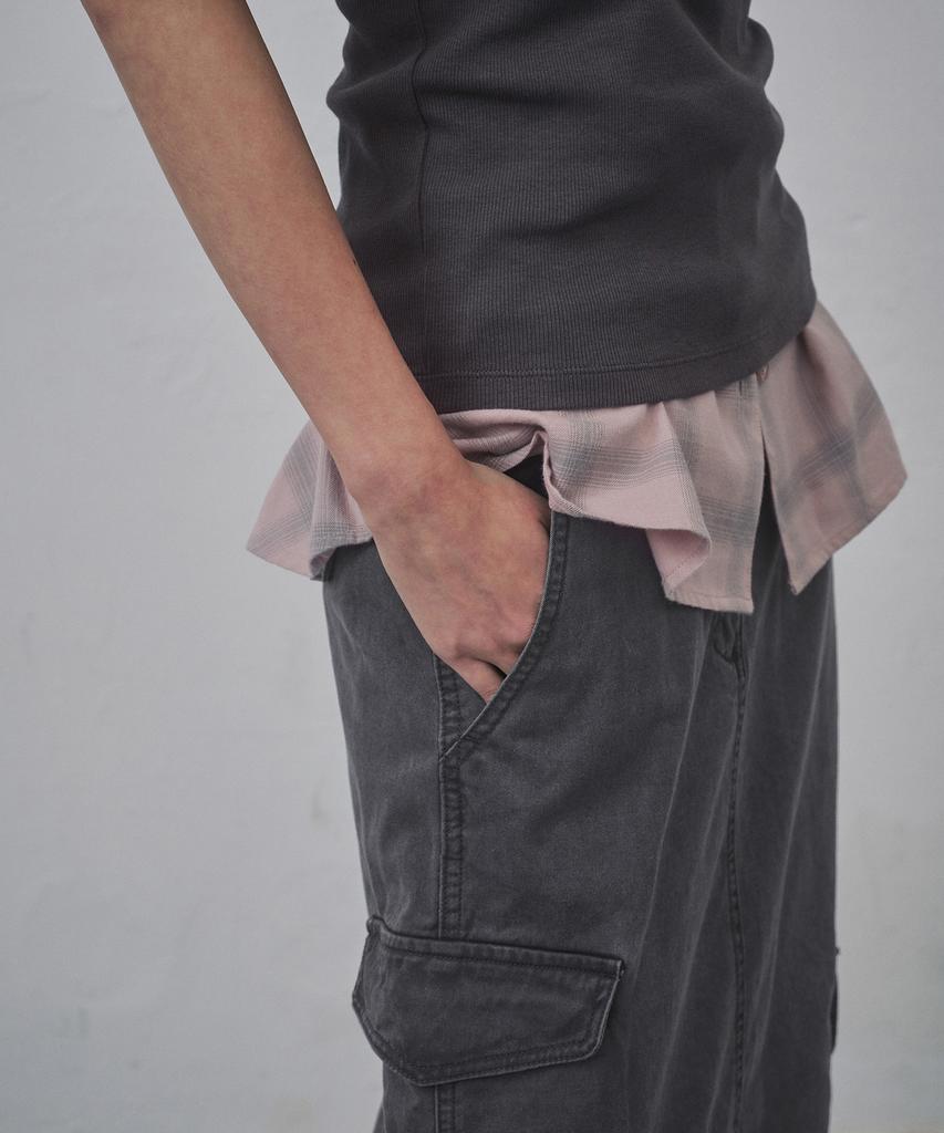 Musinsa Standard Woman Women'S Pigment Cargo Maxi Skirt [Charcoal Gray]