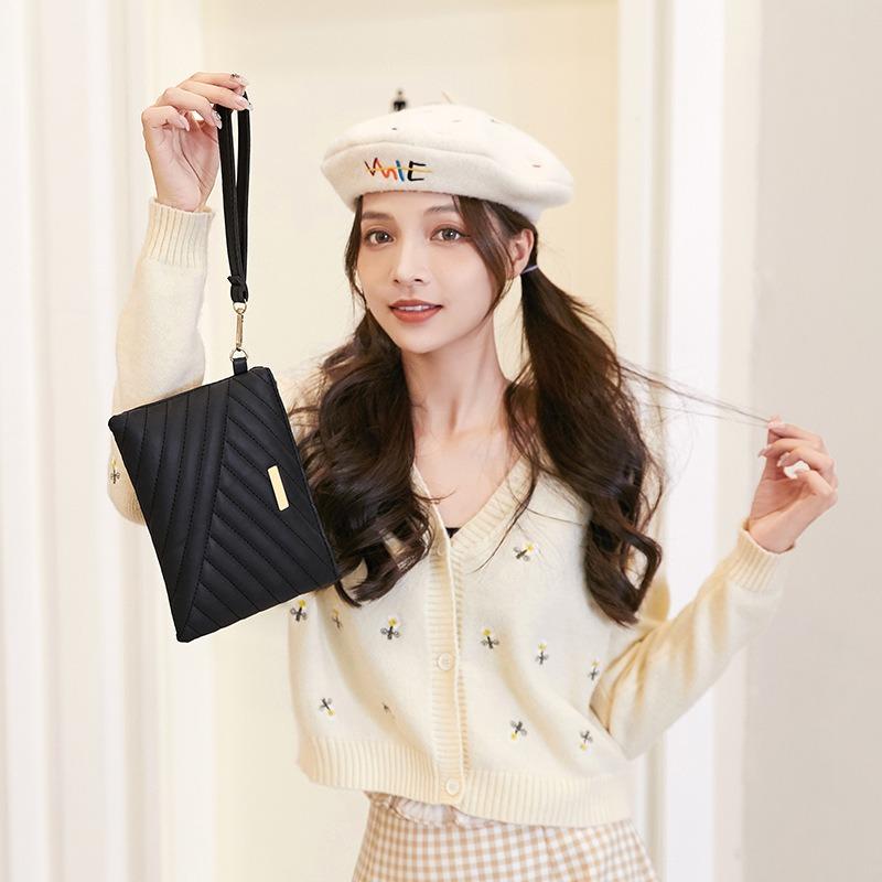 Embroidered mobile phone bag iadies bag small bag capacity women's bag fashion versatile clutch bag