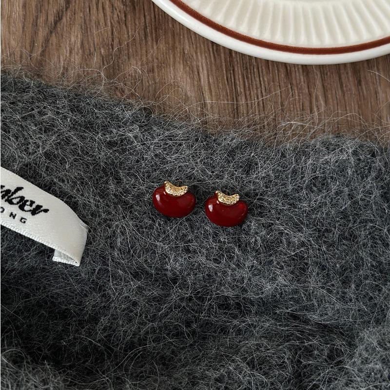 Real gold electroplated silver needle zircon apple stud earrings new Chinese retro niche temperament earrings light luxury high-end earrings