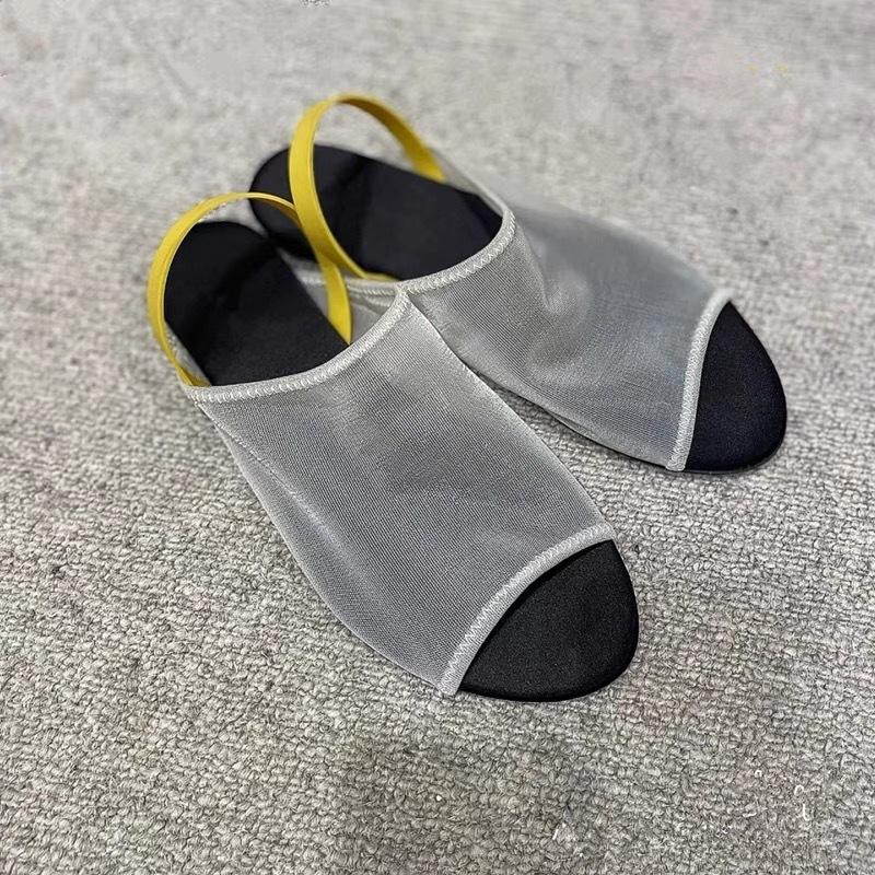 

Mesh breathable soft sole one pedal open-toed cool slippers women s new rear strap shoes half slippers 40