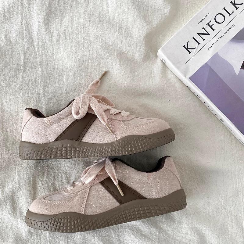 2025 spring and summer Hong Kong style platform German training shoes women's new retro versatile casual breadboard shoes chic white shoes