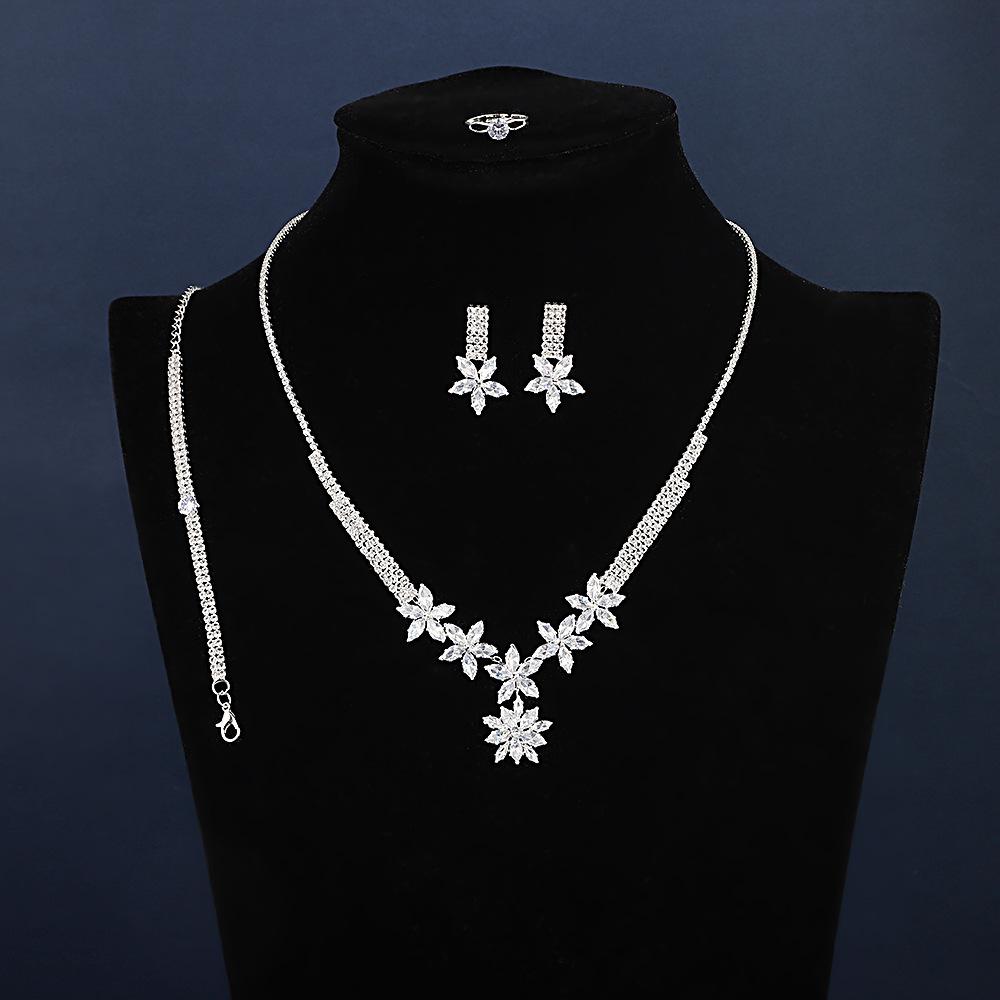 Bridal Necklace Set, High-End Light Luxury Style Diamond-Encrusted Jewelry, Exquisite Wedding Dress Jewelry Matching