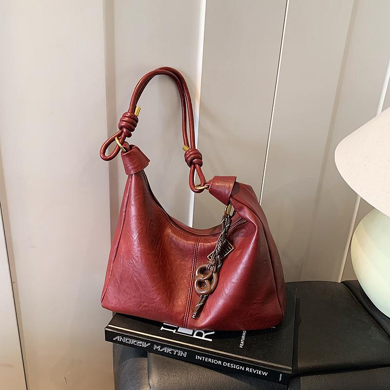 

2025 new retro commuter solid color foreign style underarm bag fashionable and casual large capacity tote bag shoulder messenger bag no pendant бордовый
