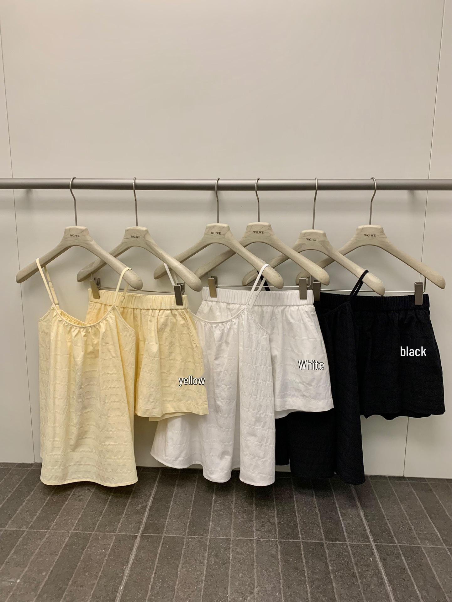 

Women s Spring/Summer Camisole Top & Micro Flare Pants Two-Piece Set чёрный
