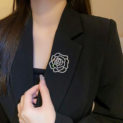 Romantic Rose Brooch, Exquisite And Fashionable Jewelry Shirt For Men And Women, Suit Backpack Accessories, Birthday Party Gift