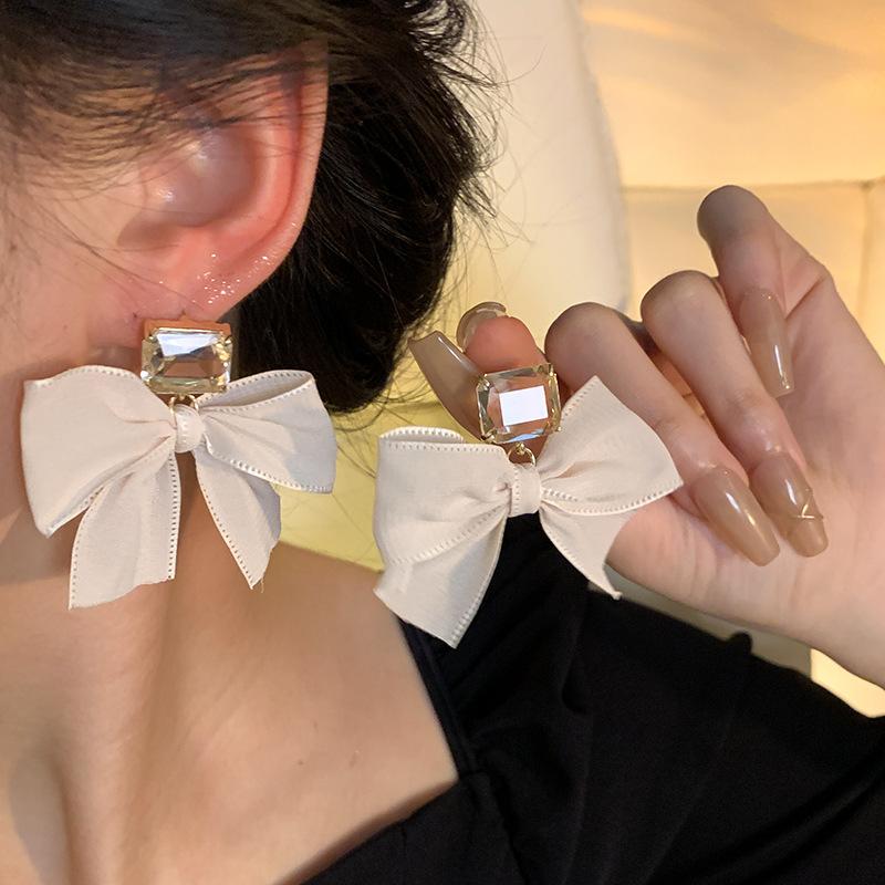 Exaggerated Big Bow Dainty Earrings Women S925 Silver Pin Korean Fairy Style Premium Dating Accessory Gift For Her