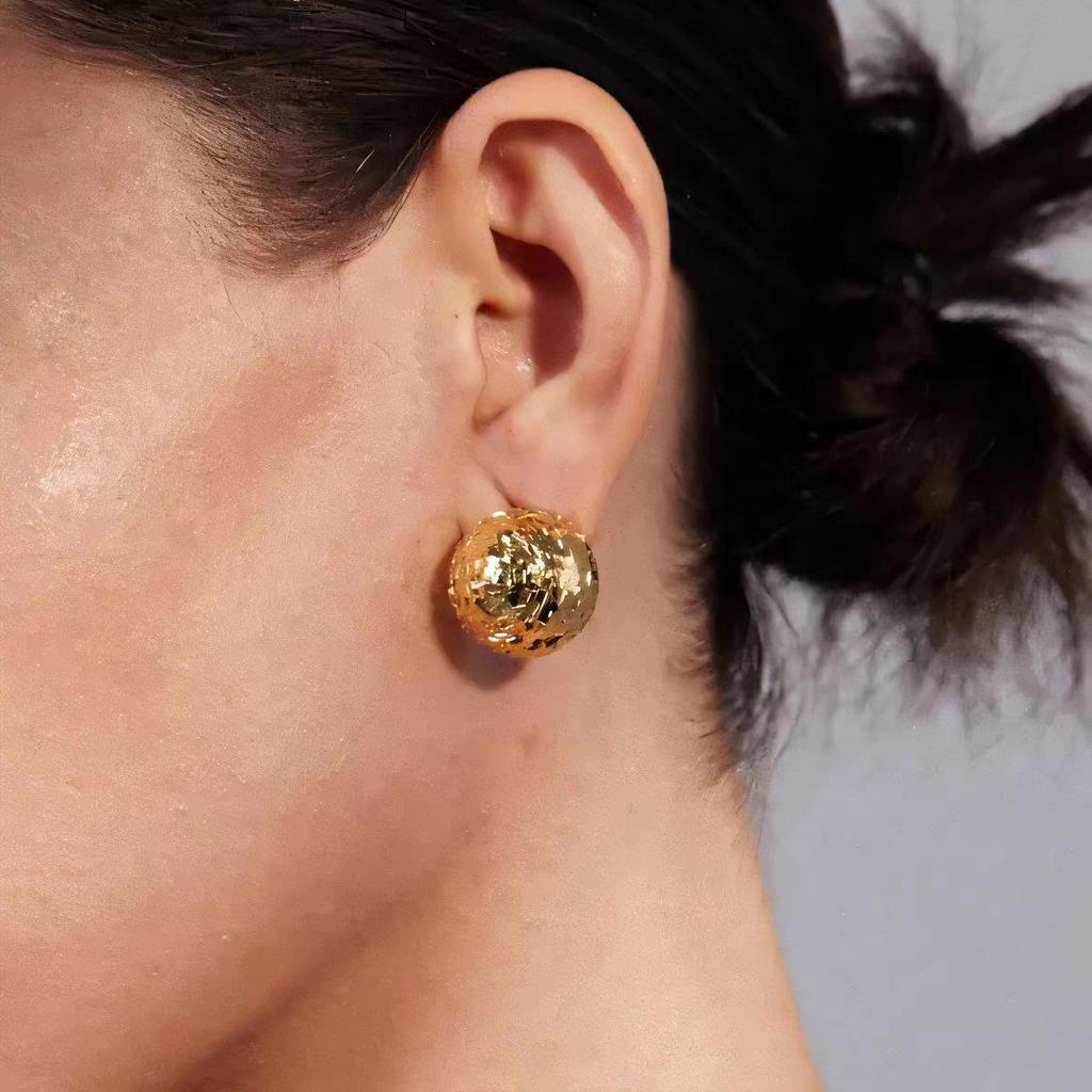 Retro Crushed Ice Sphere Stud Earrings - Unique, Versatile, Light Luxury Design for Women