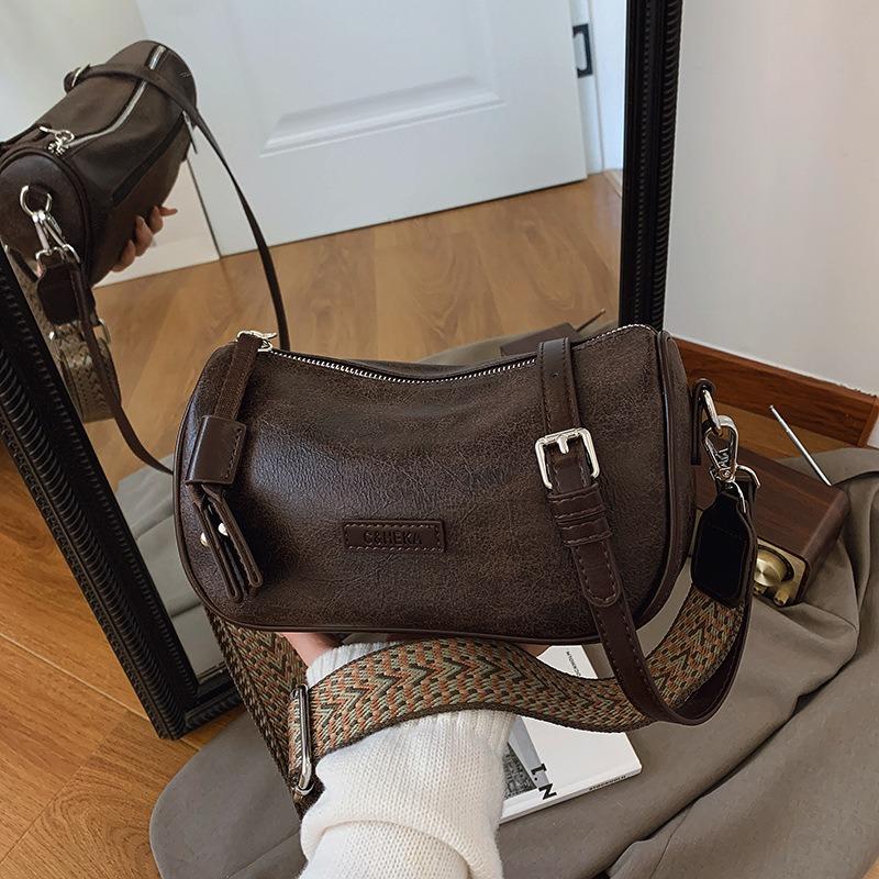 High-end niche bag women's autumn and winter versatile new retro broadband messenger bag commuter pillow bag