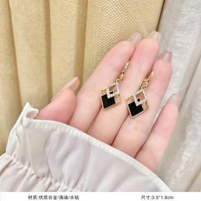 Needle Fashionable Versatile Elegant Stud Earrings For Women Luxury-inspired Sophisticated Earrings French-inspired Delicate Ear Adornments