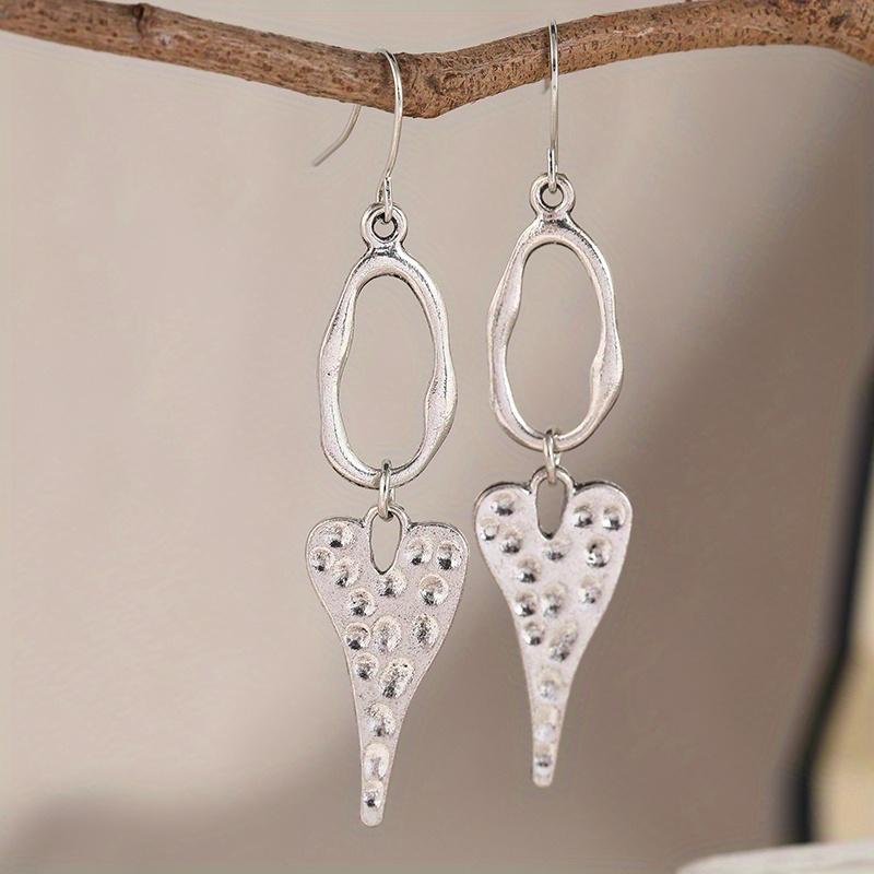 

Creative Retro Heart-shaped Hollow Pendant Earrings, Suitable for Women s Daily Party Wear, Chic Earring Accessories