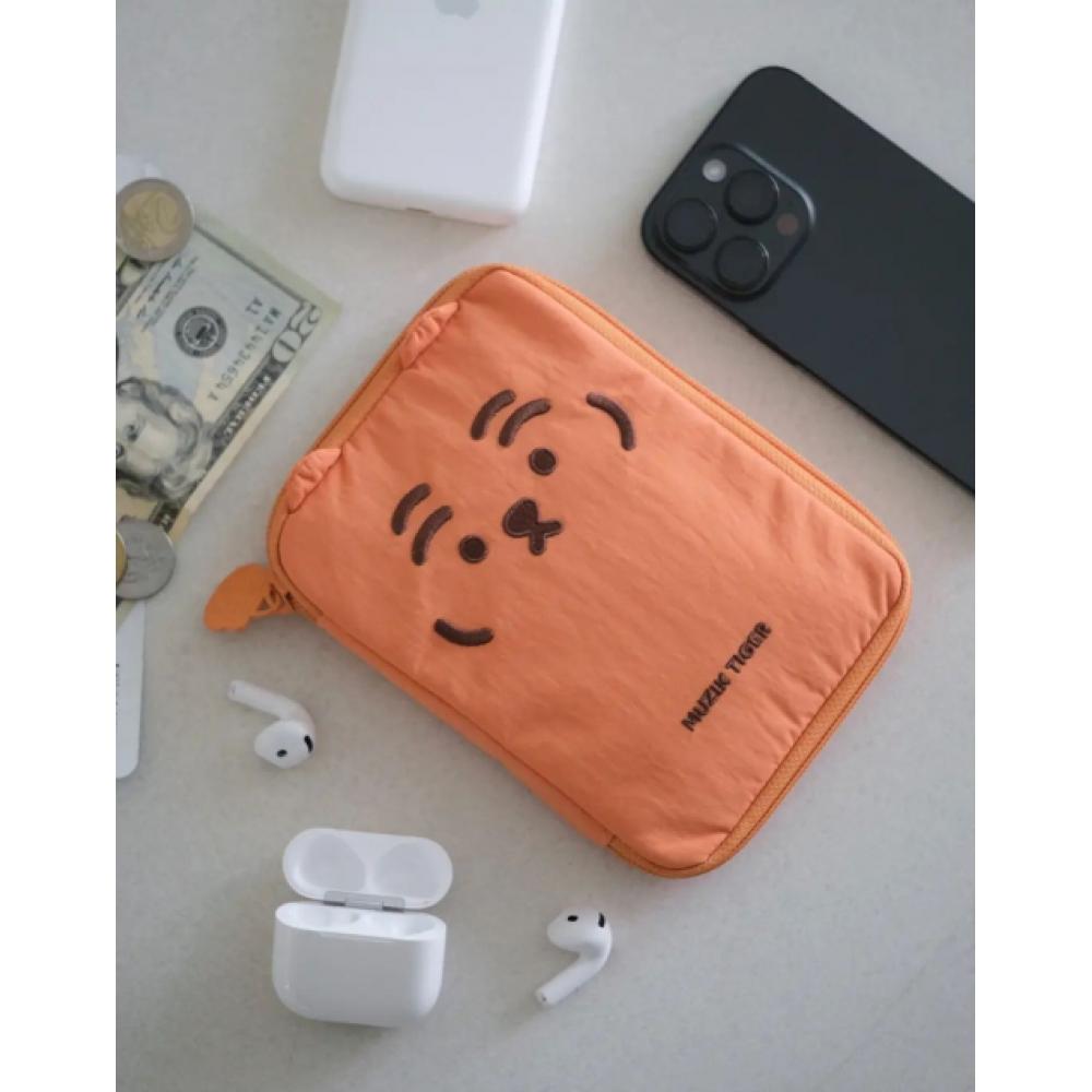 MuzikTiger Non Woven Tiger Travel Pouch